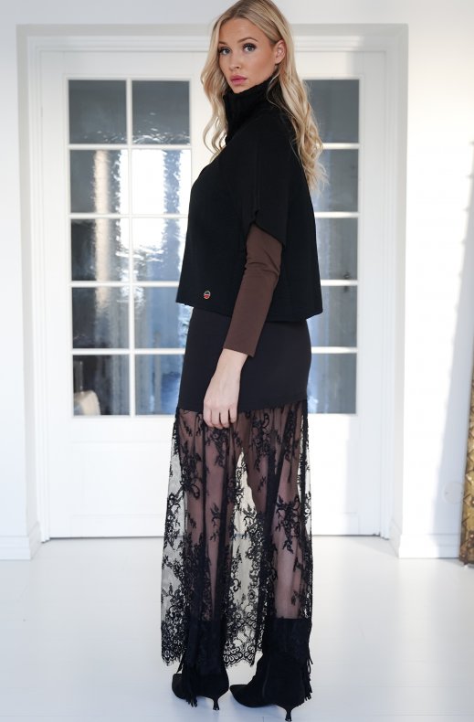 Busnel - Lisalou Cableknit Collar Cape - Black