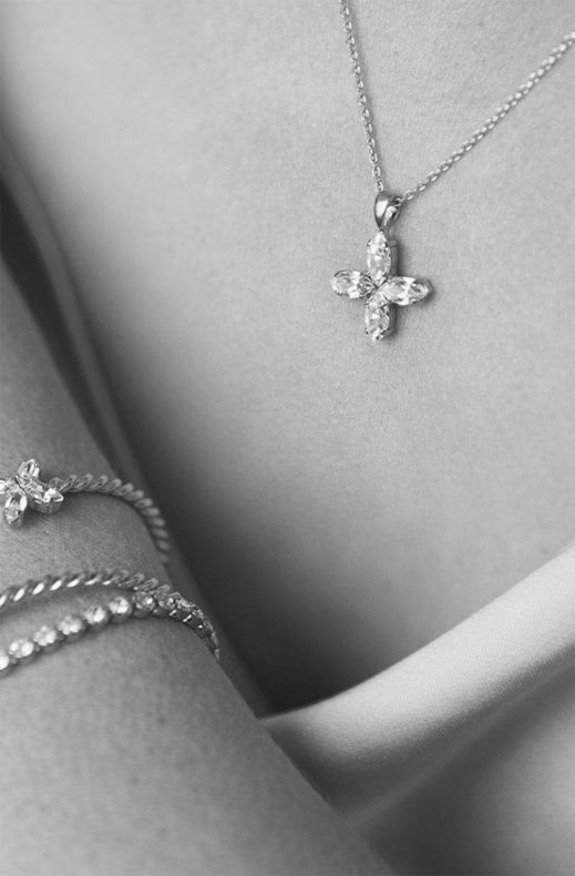Caroline Svedbom - Crystal Star Necklace 50 - Rhodium Crystal