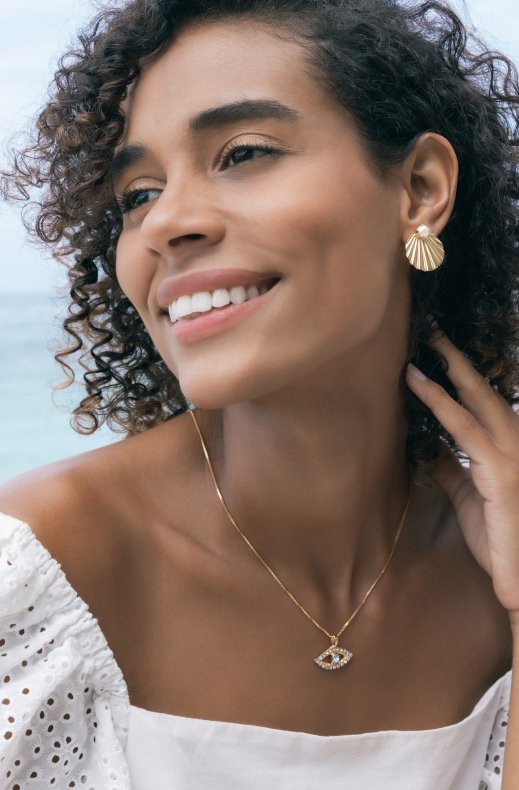 Caroline-svedbom-greek-eye-gold-aquamarine