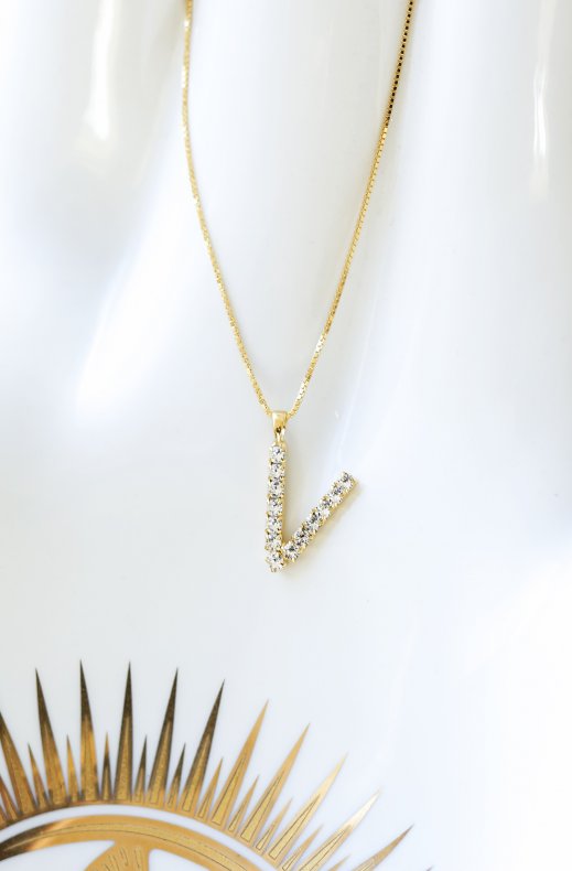 Caroline Svedbom - Letter Necklace V - Gold Crystal