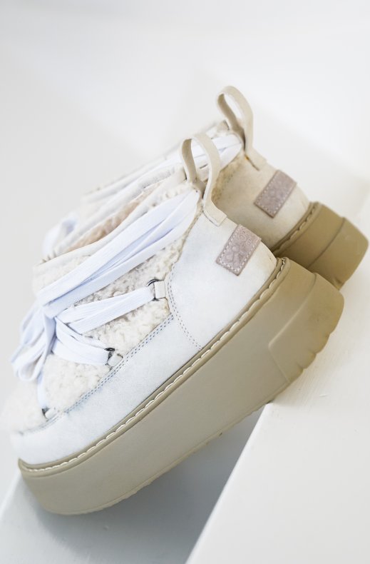 Colors of California - Furry Boot Sneaker Sole White BLAST05