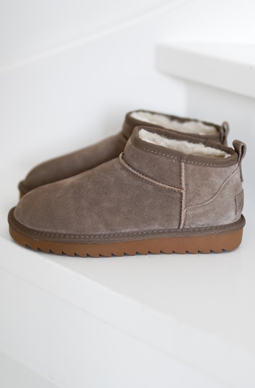  Colors of California - Short Winter Boot Suede Taupe HCYW078