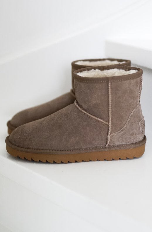 Colors of California - Winter Boot in Suede with Wool Blend Lining YW001 Taupe