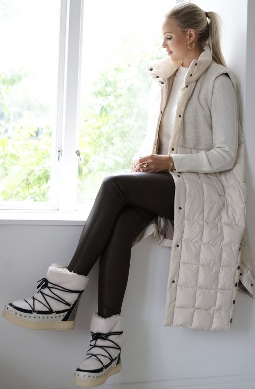 Colors of California - Snow boot in Curly Faux Fur - White