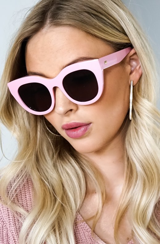 Le SPecs Le Hitz Air Heart Limited Edition . Candy Pink with Smokey Brown Mono Lens