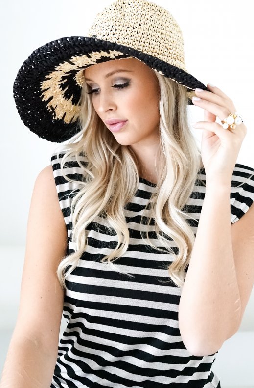 Lola Casademunt - Hat 22350005 Nude Black