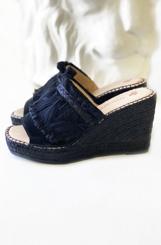 Macarena - Wedge With Feathers Black
