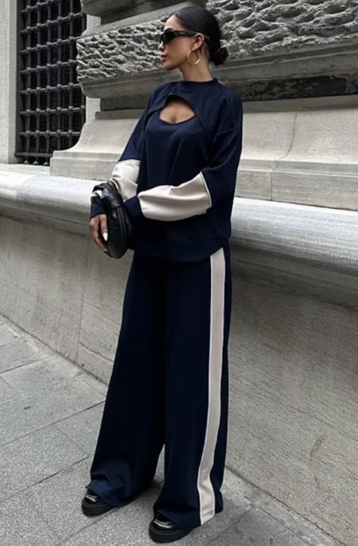 Mixed Brands - Chest detailed Tracksuit SBE12887 - Navy Blue