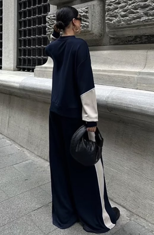 Mixed Brands - Chest detailed Tracksuit SBE12887 - Navy Blue