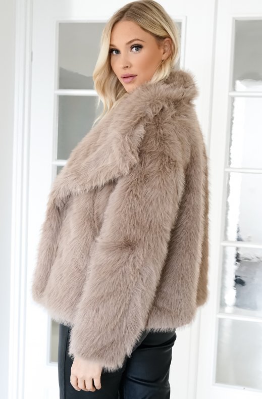 Mixed Brands - Faux Fur Jacket Short with wide collar 40920 - Fango