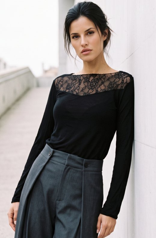 Mixed Brands - Cashmere blend top with lace R17106 - Black