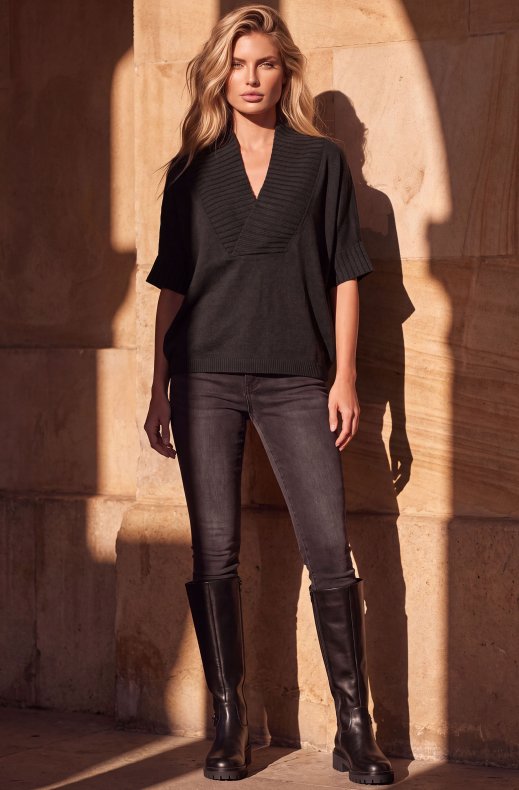 Mixed Brands - Top V-neck LR03217 - Black