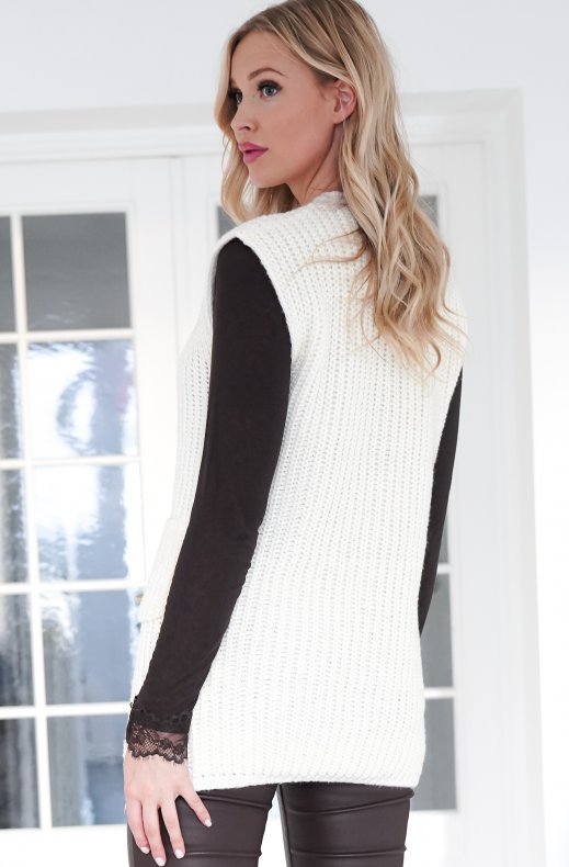 Mixed Brands - Knitted vest with buttons 72505 - Beige