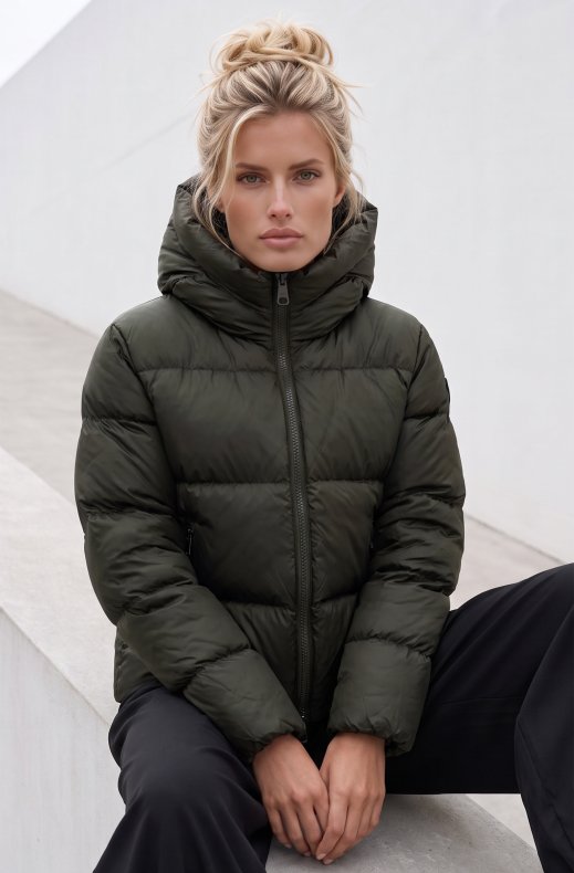 Monel - Val Cenis Short - Dark Green