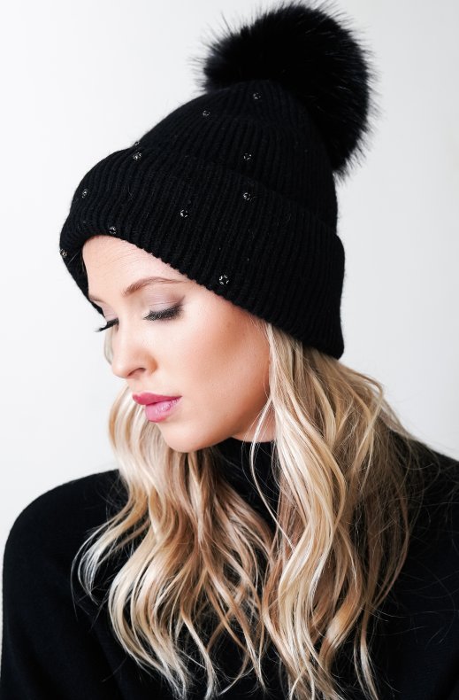 Plain Vanilla - Beanie with rhinestones and pom pom - Black
