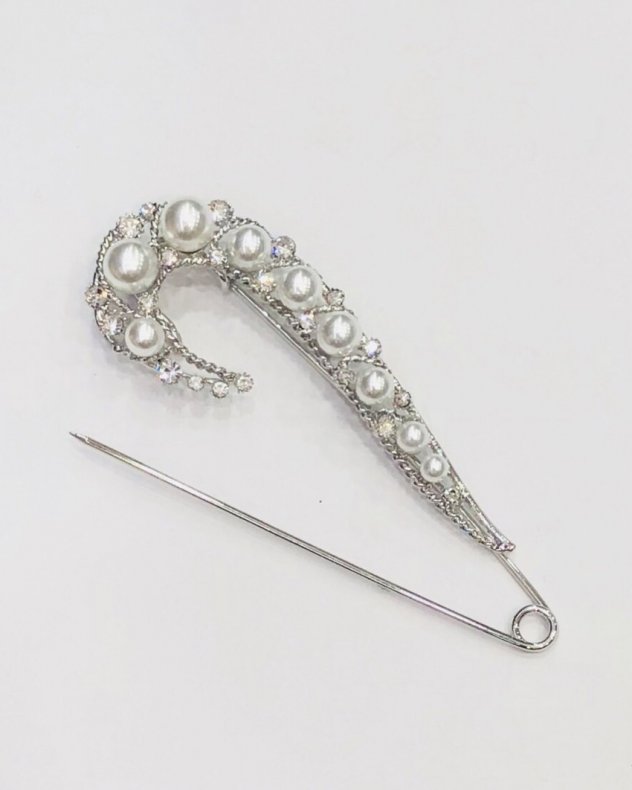 Mixed Brands - Safety Pin Brosch Pearls and Rhinestones XD31298