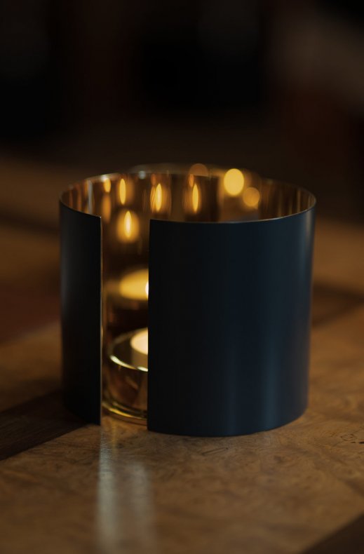 SKULTUNA - Infinity Candleholder Large Black