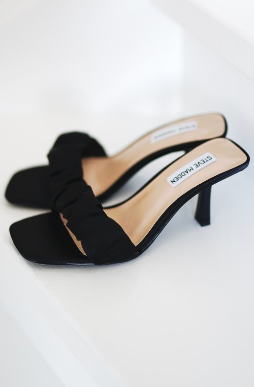 Steve Madden - Truley Black Satin
