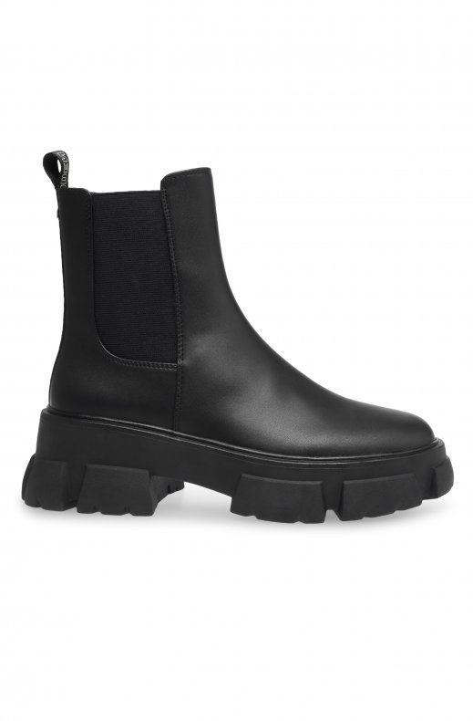 Steve Madden - Tunnel Bootie - Black Leather