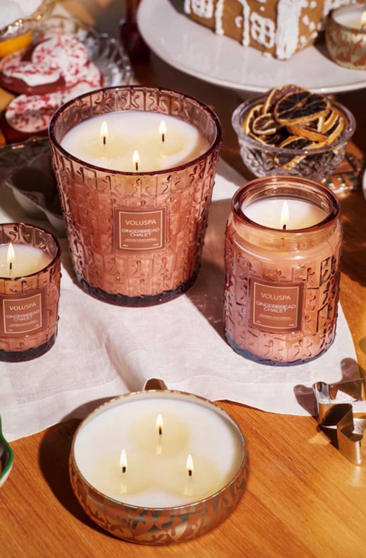 Voluspa - Classic Boxed Candle V54113 - Gingerbread Chalet