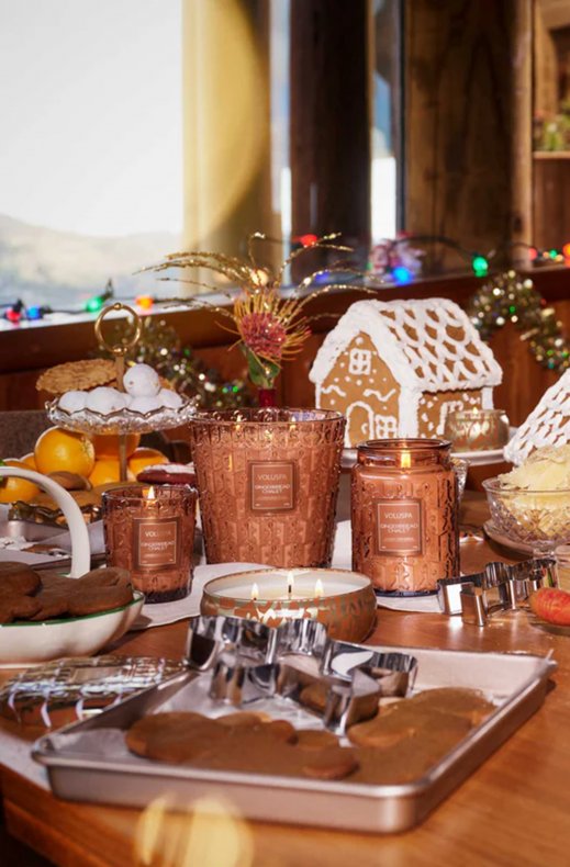 Voluspa - Large Glass with glass lid - Gingerbread Chalet