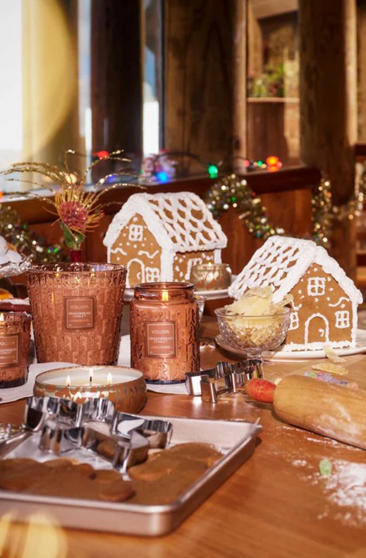 Voluspa - CMini Tin Clandle V55113 - Gingerbread Chalet