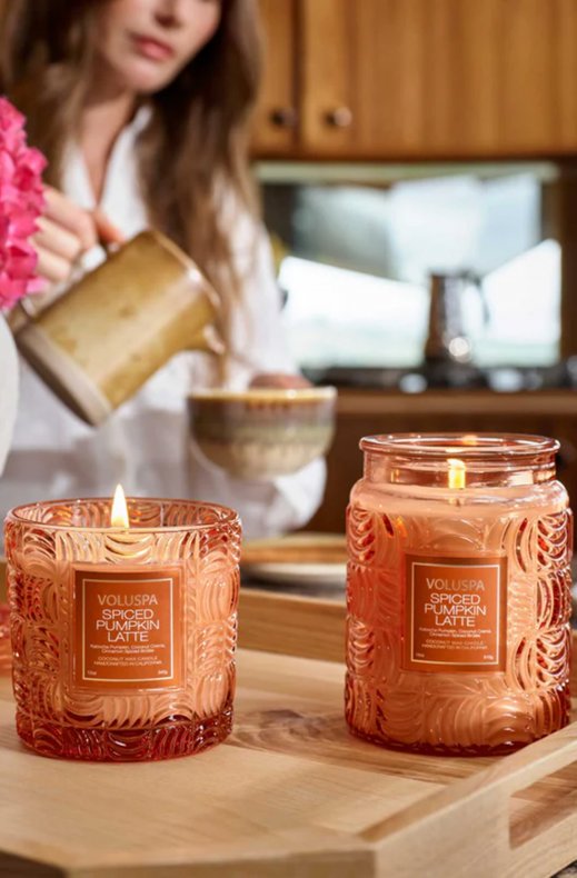 Voluspa - Large Glass with glass lid 55312 - Spiced Pumpkin Latte